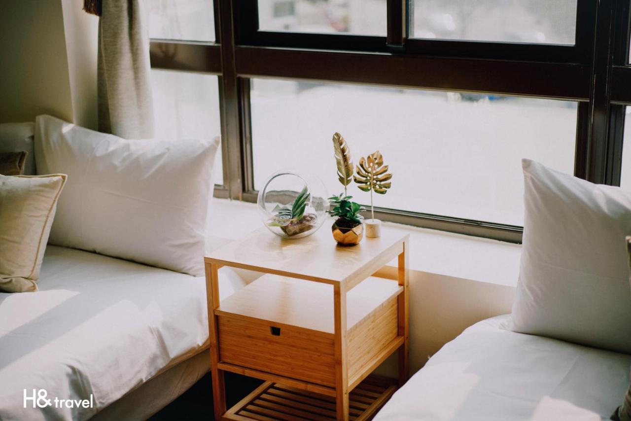 Tainan Sleepie Inn Екстер'єр фото